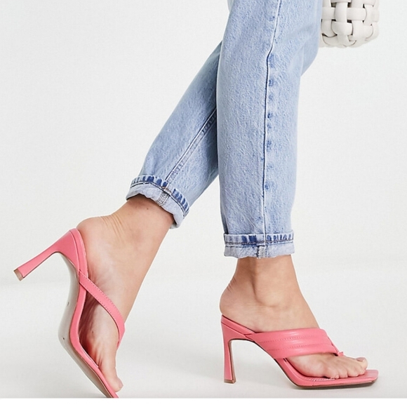 ASOS DESIGN Wide Fit Herring padded Toe Thong Heeled Sabdals. Neon Pink.NWOT - Picture 5 of 16
